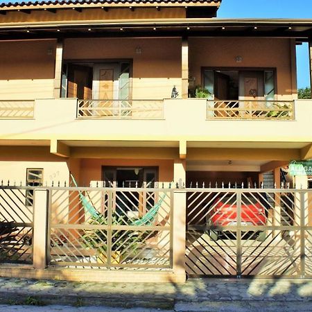 Вілла Casa 02 Dorm Na Rua Salmao Бомбіняс Екстер'єр фото