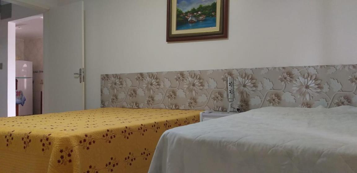 Вілла Casa 02 Dorm Na Rua Salmao Бомбіняс Екстер'єр фото