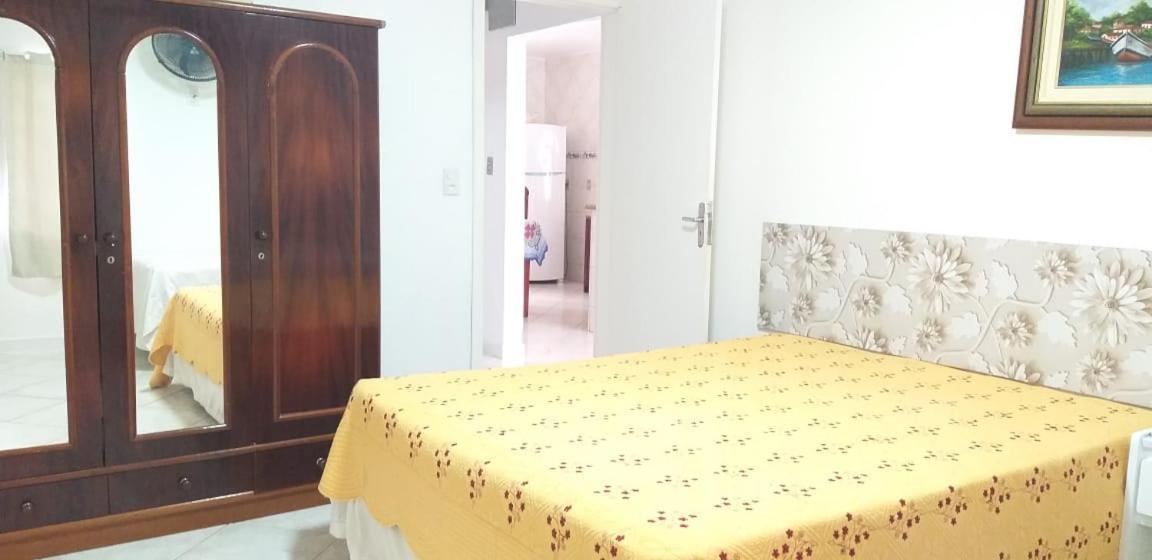 Вілла Casa 02 Dorm Na Rua Salmao Бомбіняс Екстер'єр фото