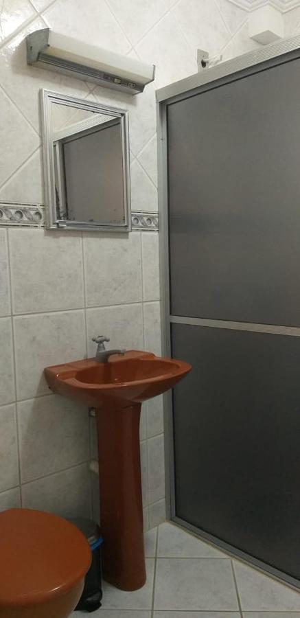Вілла Casa 02 Dorm Na Rua Salmao Бомбіняс Екстер'єр фото