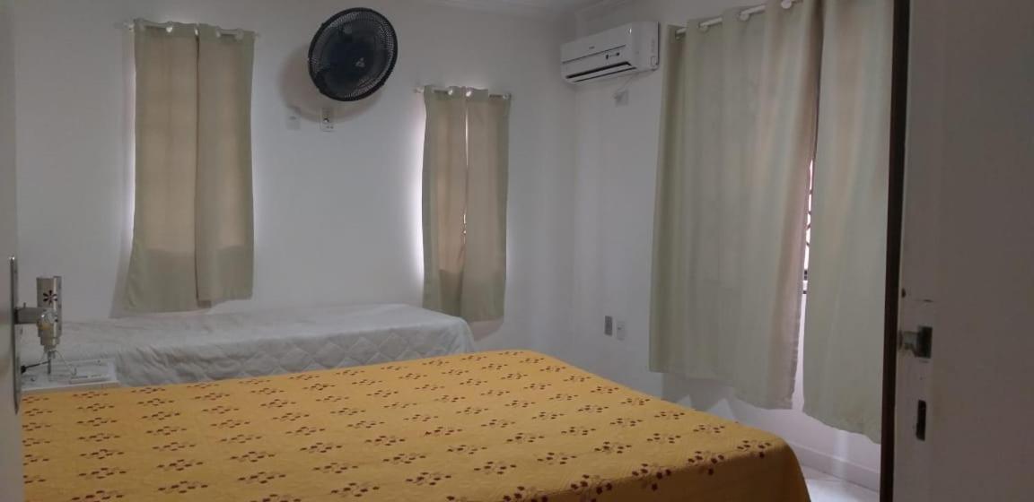 Вілла Casa 02 Dorm Na Rua Salmao Бомбіняс Екстер'єр фото