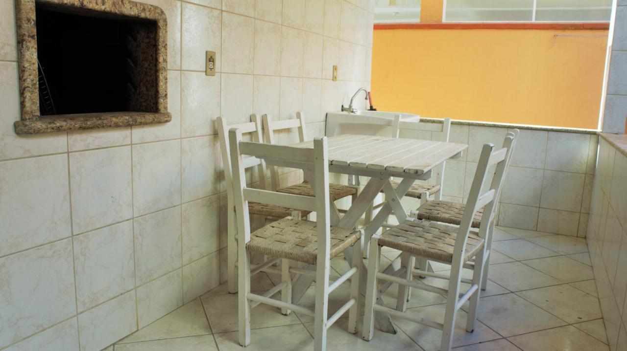 Вілла Casa 02 Dorm Na Rua Salmao Бомбіняс Екстер'єр фото