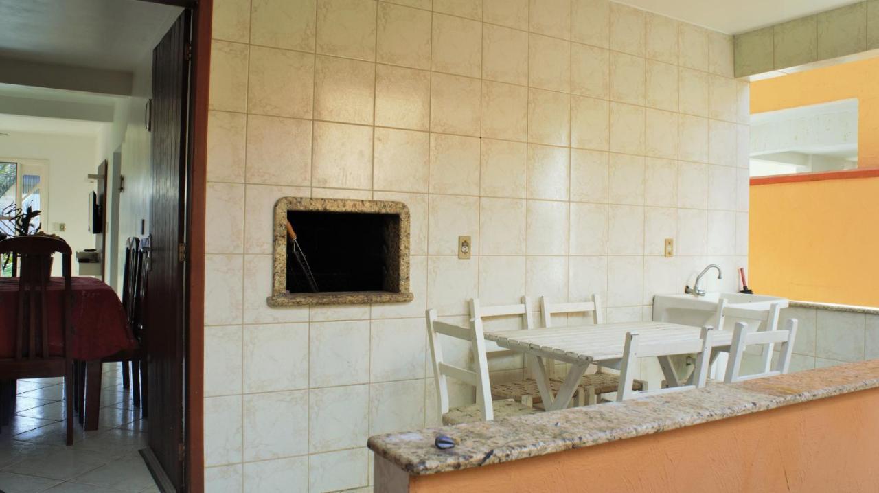 Вілла Casa 02 Dorm Na Rua Salmao Бомбіняс Екстер'єр фото